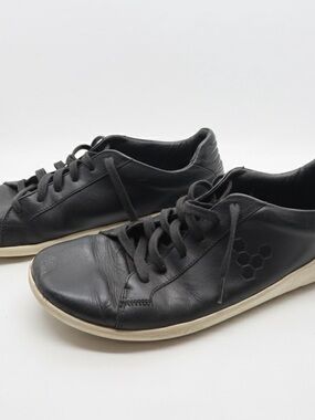 Vivo Barefoot Men's Black Leather Low-Profile Sneakers
